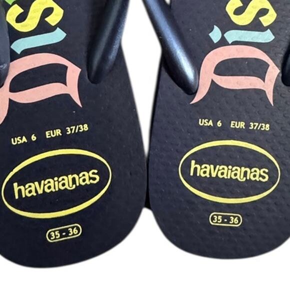 HAVAIANAS Disneyland Parks Resort Flip Flops SZ 6 - Picture 2 of 8
